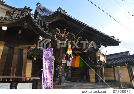 本願寺山門 堺別院（大阪市堺市堺區新明町東3-1-10） 87268975