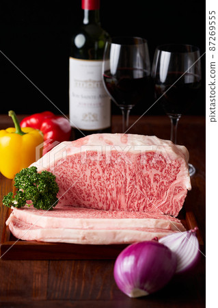 Japanese black beef loin steak A5 grade Japanese black beef loin steak A5 grade 87269555