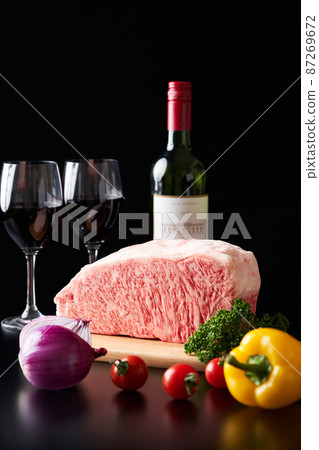 Japanese black beef loin steak A5 grade Japanese black beef loin steak A5 grade 87269672