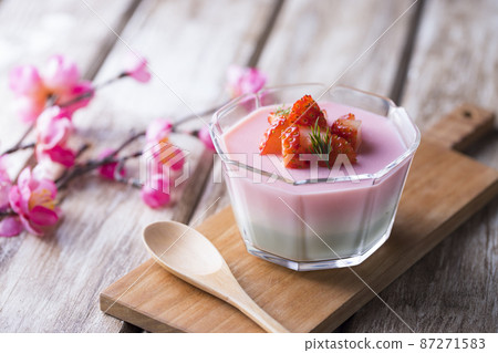 雛松菱餅式牛奶布丁 87271583