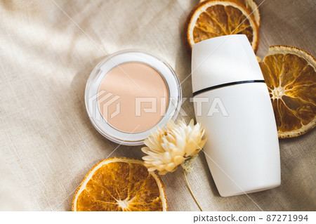Image material of foundation and sunscreen natural cosmetics 87271994