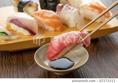 Nigiri sushi served on a plate Nigiri sushi served on a plate 87272511