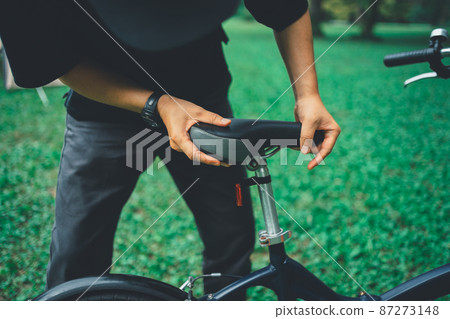 自行車 腳踏車 男人 87273148