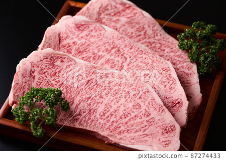 Japanese black beef loin steak 87274433