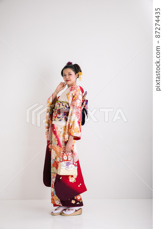 Japanese-haired woman wearing furisode Japan 87274435