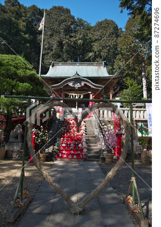 神社的雛裝飾 87274696