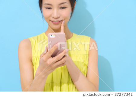 Sleeveless female smartphone Sleeveless female smartphone 87277341