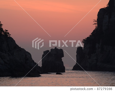 Geoje Island. Haegeum River. Sunrise. Sea 87279166