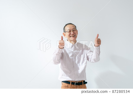 Senior man thumbs up smile Senior man thumbs up smile 87280534
