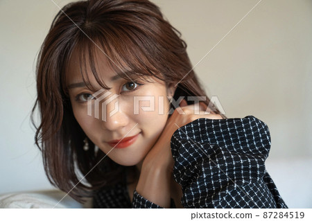 Woman beauty portrait Woman beauty portrait 87284519
