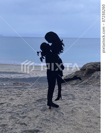 Shadow play beach 87288260