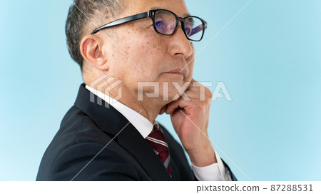 Business senior worried Business senior worried 87288531