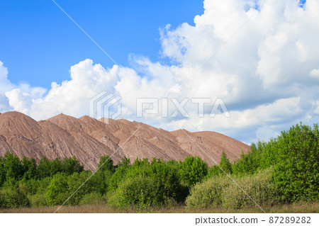 Soligorsk mountains. potash plant. Potash mountains near Soligorsk City Soligorsk mountains. potash plant. Potash mountains near Soligorsk City 87289282