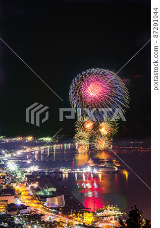 Tsuruga Toro Nagashi和大型煙花大會 87291944
