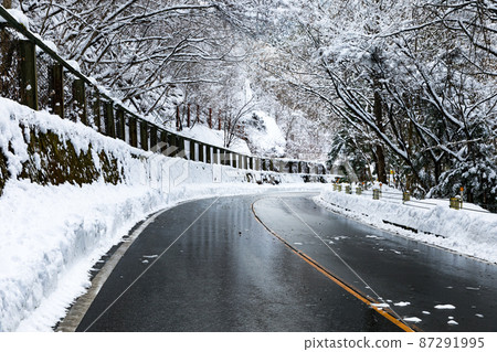 Okutama Shuyu Road, Tokyo, closed due to snow Okutama Shuyu Road, Tokyo, closed due to snow 87291995