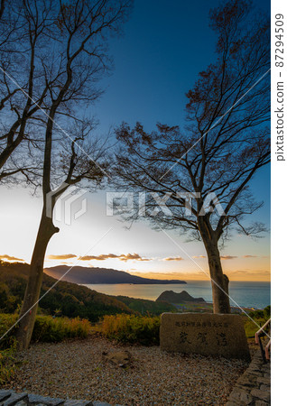 2021 年 11 月拍攝於福井鶴灣水津停車場 87294509