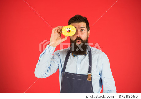 Sweet life. Bearded man in apron. Diet and healthy food.  87298569