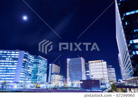 City night view Yokohama Minatomirai office district 87299960