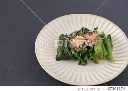 Spinach Ohitashi (home cooking) 87301874