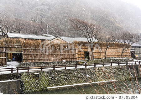 下雪的能登風景 照片素材 圖片 圖庫