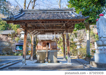 Iwadono Kannon Shoboji Temple Precincts Chozuya Higashimatsuyama City 87305939