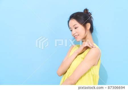Summer UV care light blue background 87306694