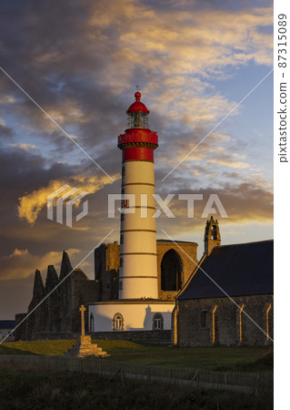 Saint-Mathieu Lighthouse, Pointe Saint-Mathieu in Plougonvelin, Finistere, France 87315089