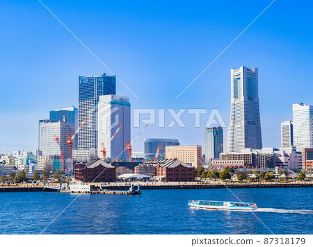 Yokohama Red Brick Warehouse and Minatomirai 87318179