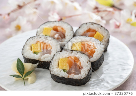 Maki sushi on a plate, seafood roll 87320776