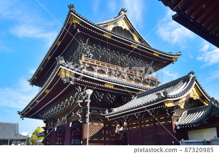 被京都市東本願寺的御影堂門的建築之美所震撼 87320985