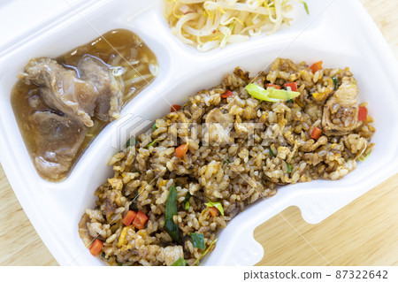 美味的二次炒飯外賣 美味的二次炒飯外賣 87322642