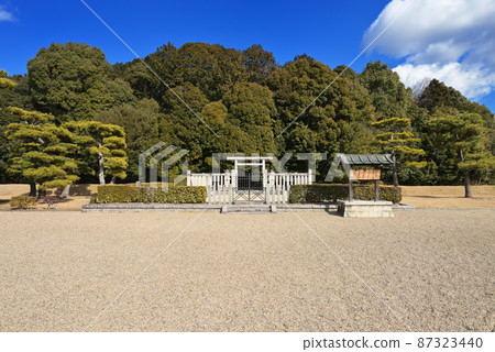 Saki Takatsuka Kofun (Takaken, nicknamed Emperor Takano Ryo) Misasagi Town, Nara City, Nara Prefecture 87323440
