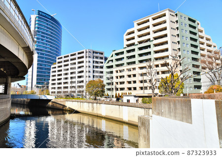 Shiratori Bridge / Looking upstream from the Kanda River (Bunkyo-ku, Tokyo) [2022.2] 87323933