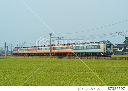 Hokuriku Main Line Kaga Kasama-Mikawa JR West EF81-102 (Tsuruga) + 485 series (Kanazawa) Distribution Hokuriku Main Line Kaga Kasama-Mikawa JR West EF81-102 (Tsuruga) + 485 series (Kanazawa) Distribution 87326597