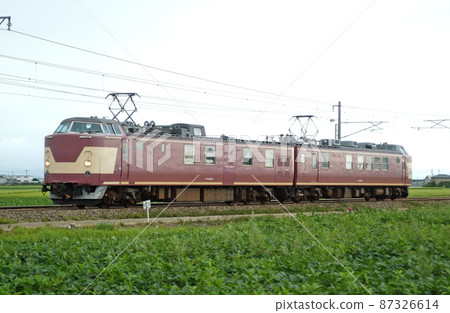 Hokuriku Main Line Mikawa-Kaga Kasama JR West Kumoya 443 series D02 organization (Kyoto) 87326614