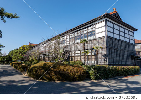 Hagi Meirin School 87333693