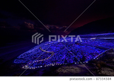 Illumination of white rice Sen Itta 87334384