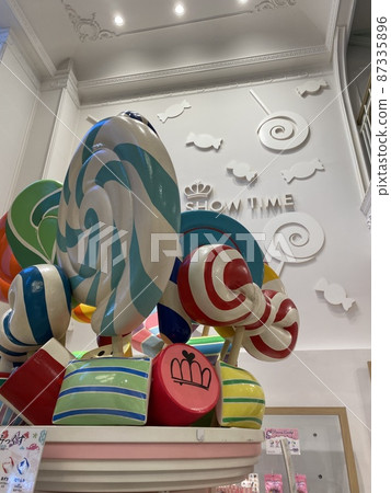 Candy decoration 87335896