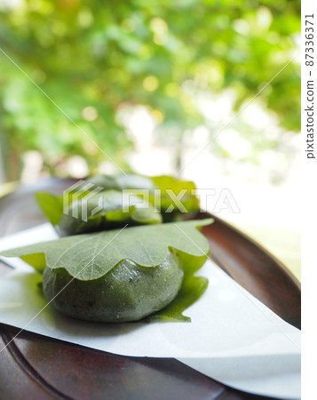 Kusa mochi Kashiwa mochi 87336371