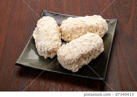 烹飪前冷凍蟹奶油炸丸子 87340413