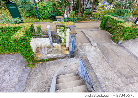 神奈川縣橫濱市中區山手町海港景觀公園,前法國領事館在法國山上的官邸遺跡 神奈川縣橫濱市中區山手町海港景觀公園,前法國領事館在法國山上的官邸遺跡 87340573