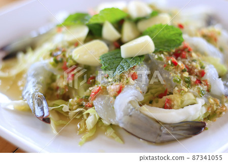 Close up shrimp in fish sauce, hot and spicy,seafood thai 87341055