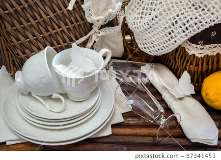 picnic tableware set 87341451