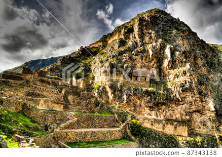 Panoramic view to Ollantaytambo archaeological site, Cuzco, Peru 87343138
