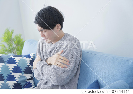 男性發冷客廳 87344145