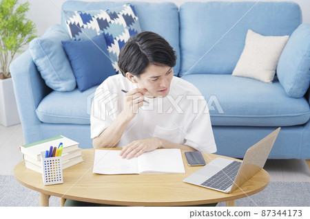 Men's online course living 87344173