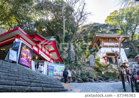 [Kanagawa Prefecture] Escar platform and Enoshima Shrine's Mizushinmon 87346363