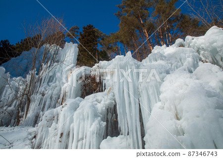 Blue sky and icefall Blue sky and icefall 87346743