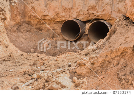 Repair of the pipeline line steel round pipe the heating main in the ground construction work industrial 87353174