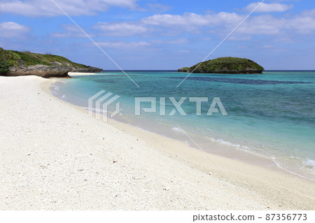 Okinawa Iheya Nohojima Kushinuka no Hama Okinawa Iheya Nohojima Kushinuka no Hama 87356773